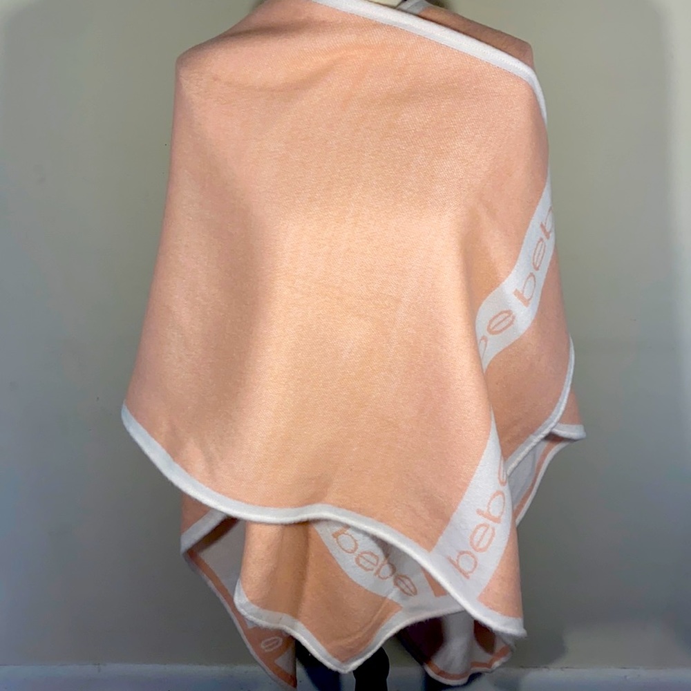 BNWT Pink Bebe Ruana